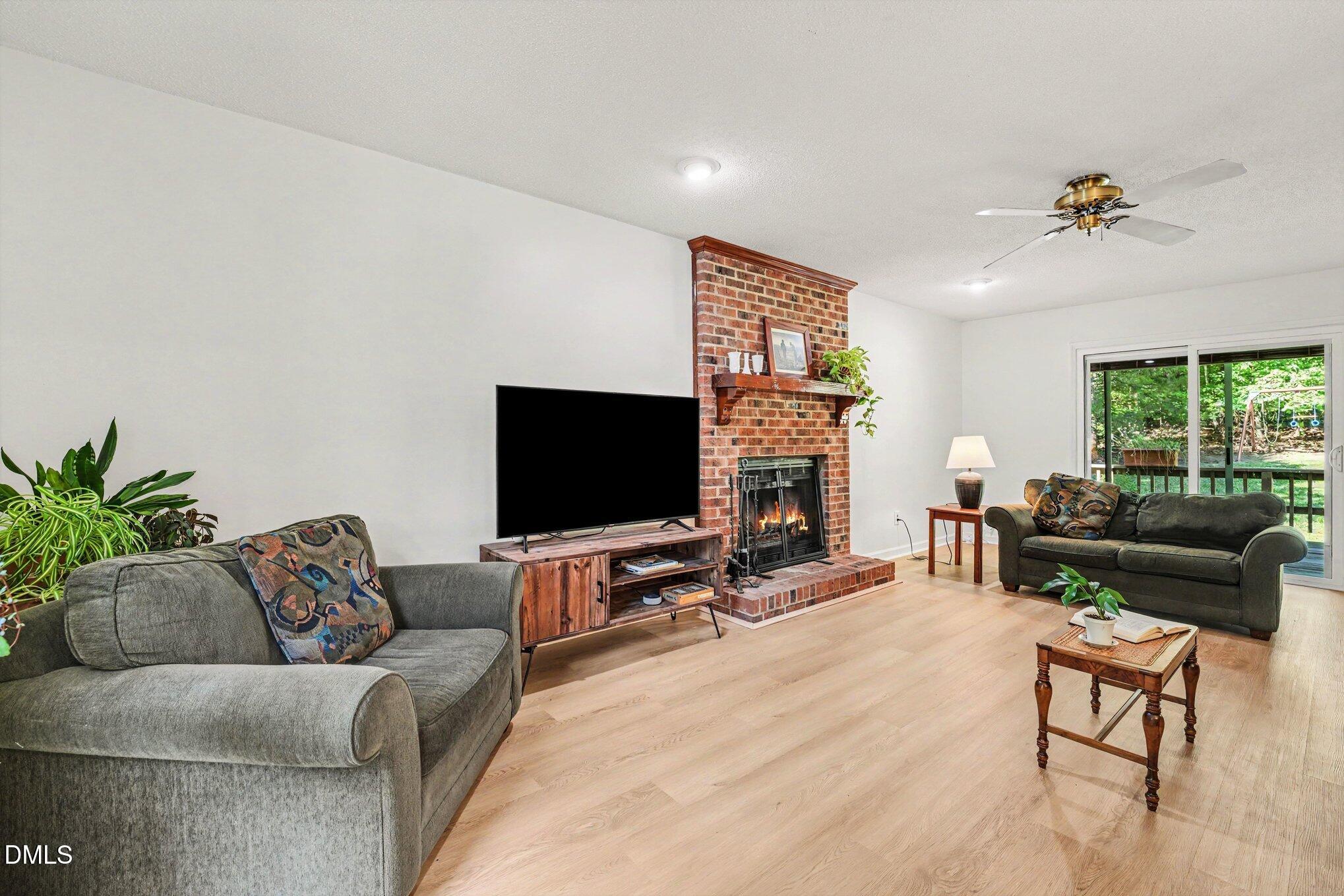 5410 Middleton Road Durham, NC 27713 - Photo 5 of 33 005_file_8959