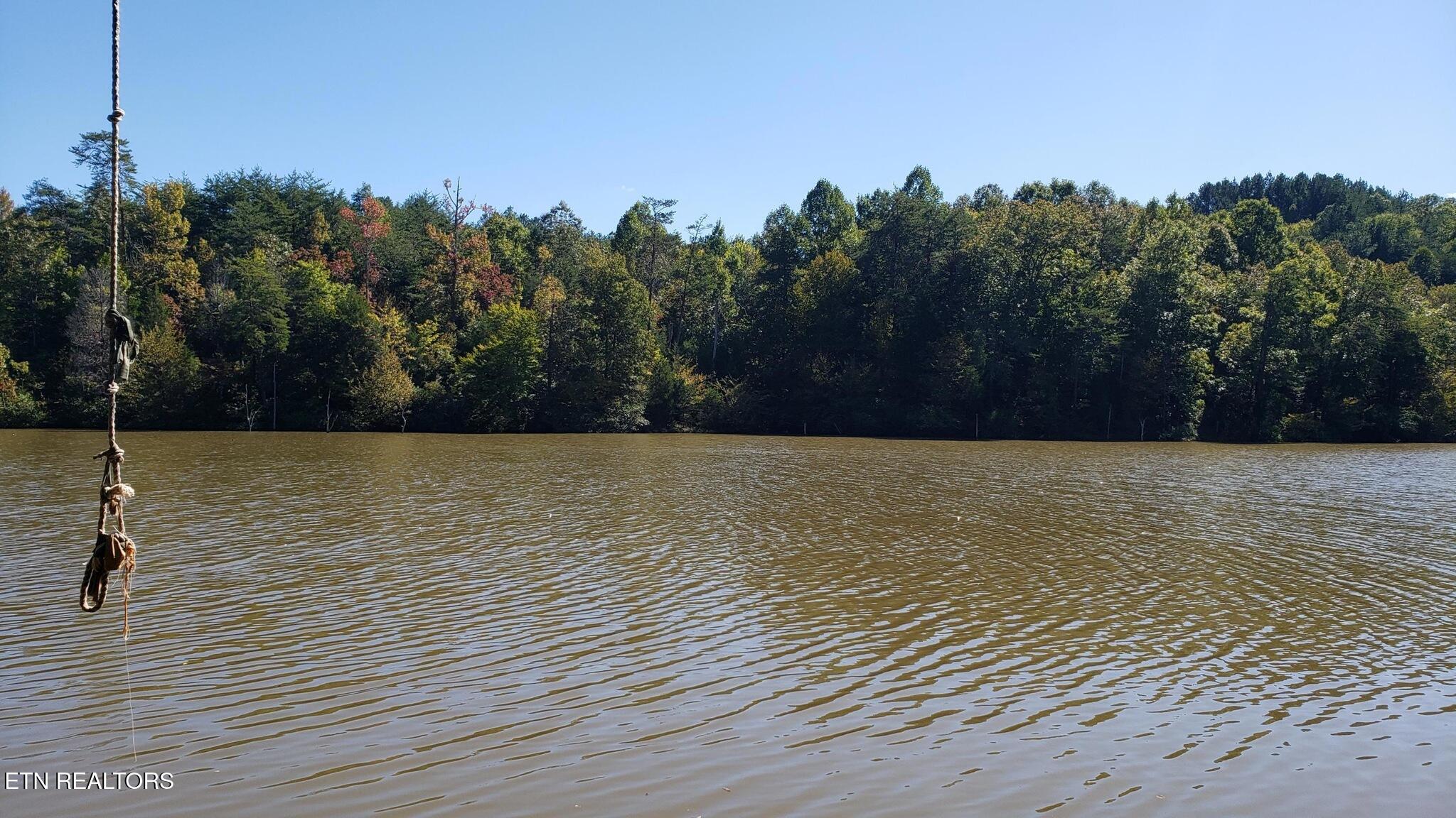 3 Three Point Road Vonore, TN 37885 - Photo 24 of 28 3 Point road - Vonore - 20 pic - good wa