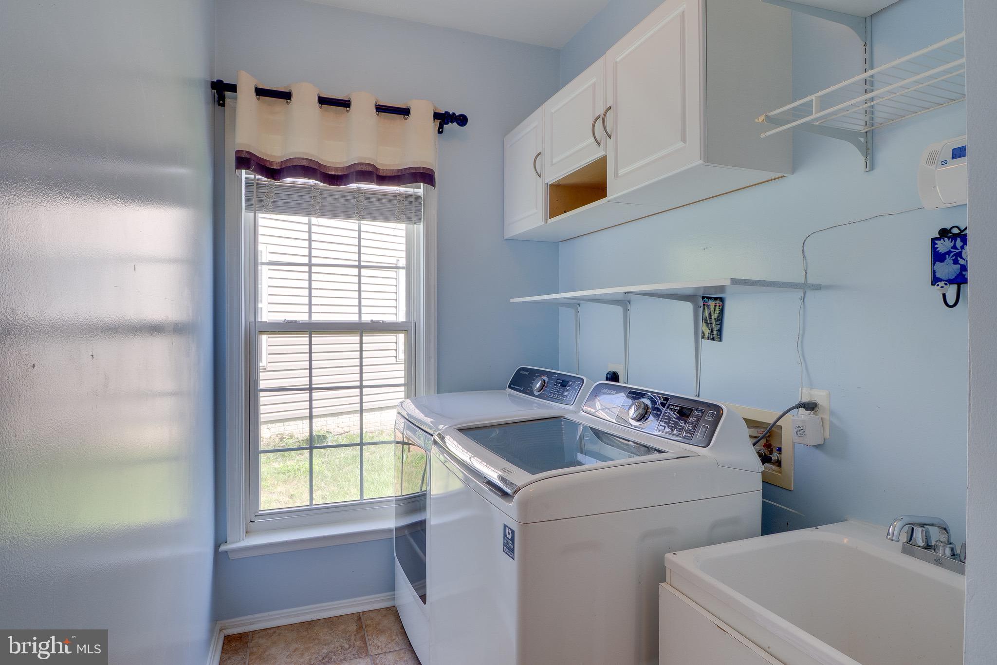 2468 Leyland Ridge Road Herndon, VA 20171 - Photo 19 of 43 Laundry/Mudroom off of Garage