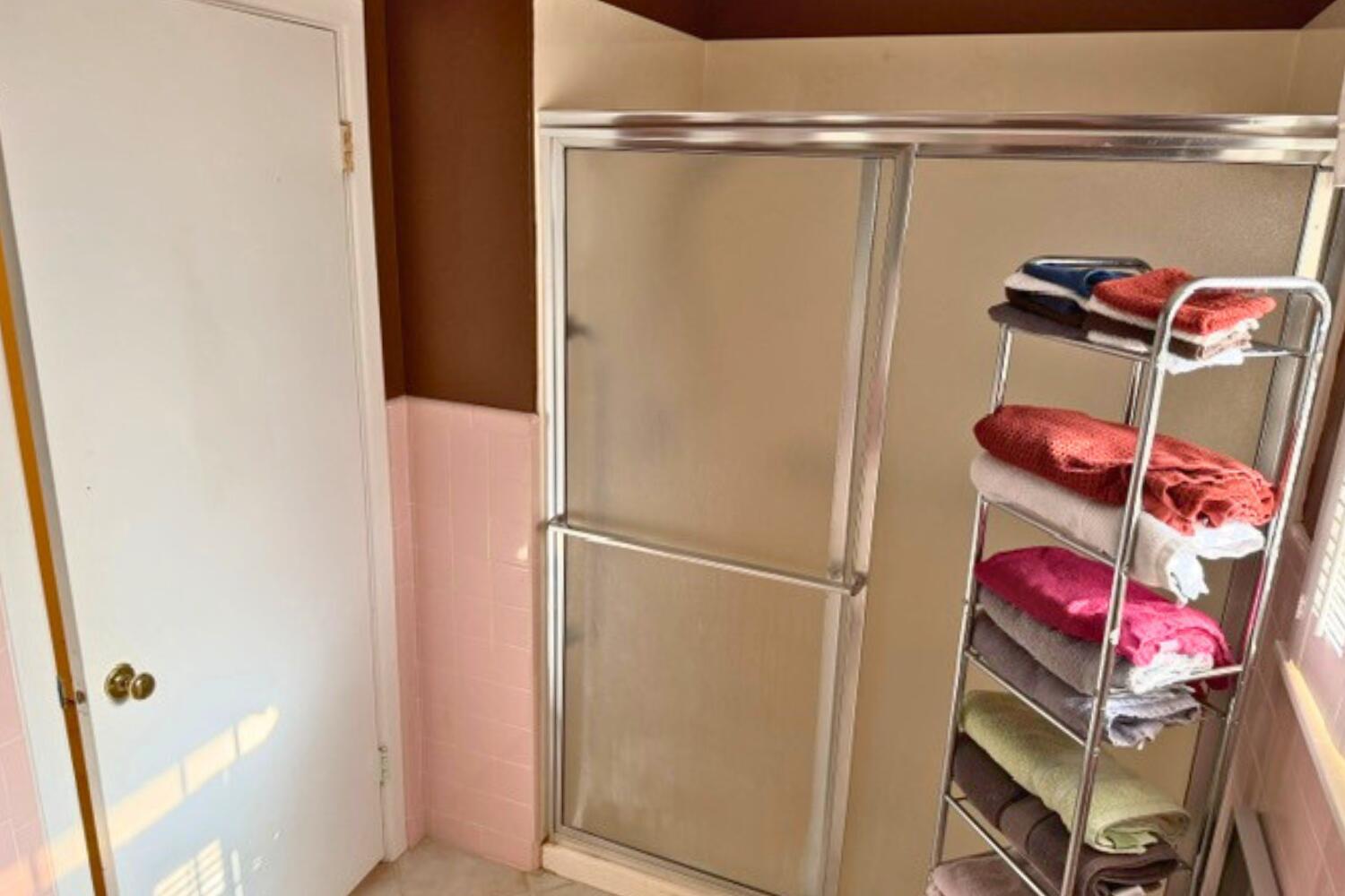 320 West Spruce Street Lockney, TX 79241 - Photo 24 of 24 a utility room with dryer and washer