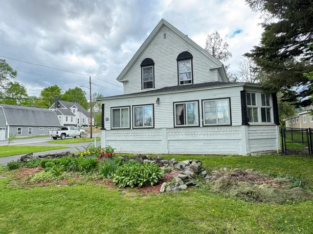 $185,000 | 18 Park Street, Caribou, ME 04736