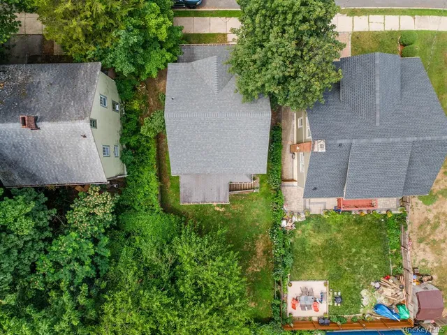 an outdoor space with plants
