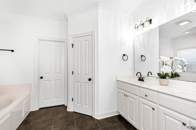 $409,500 | 14628 Lake Town Drive, Baton Rouge, LA 70810