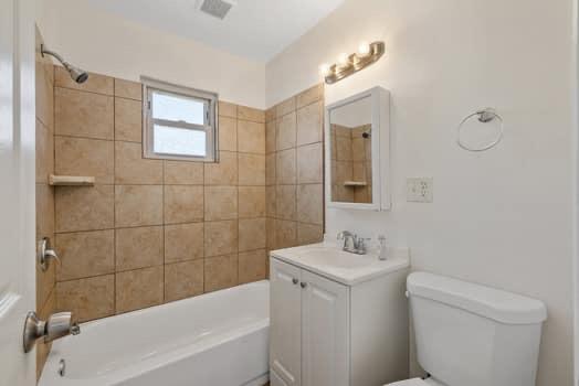 2982 D Street Selma, CA 93662 - Photo 13 of 25 a bathroom with a sink toilet and shower