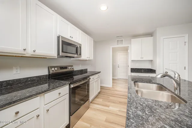 $319,706 | 41 West Emily Gardens Drive, Selma, NC 27576