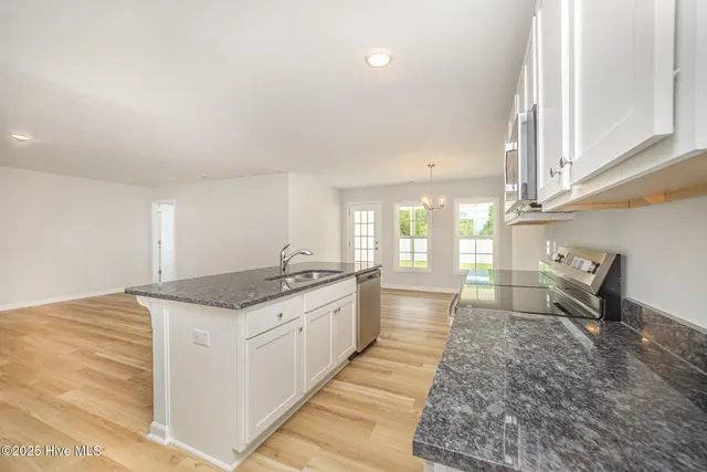 $319,706 | 41 West Emily Gardens Drive, Selma, NC 27576