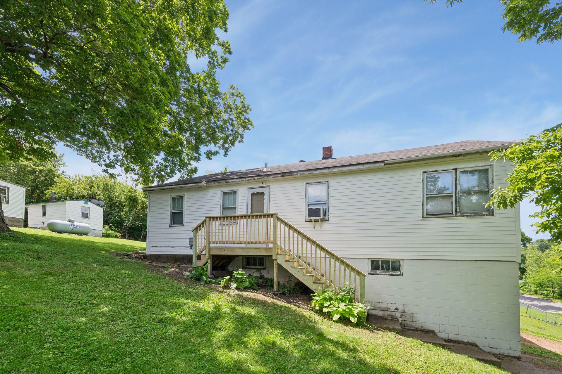 4365 Warren Avenue Spring Park, MN 55384 - Photo 4 of 10