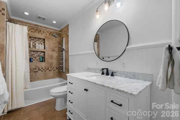 $349,900 | 95 18th Avenue Northwest, Hickory, NC 28601
