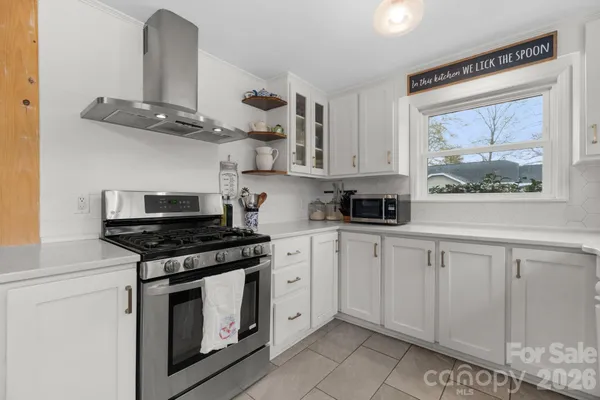 $349,900 | 95 18th Avenue Northwest, Hickory, NC 28601