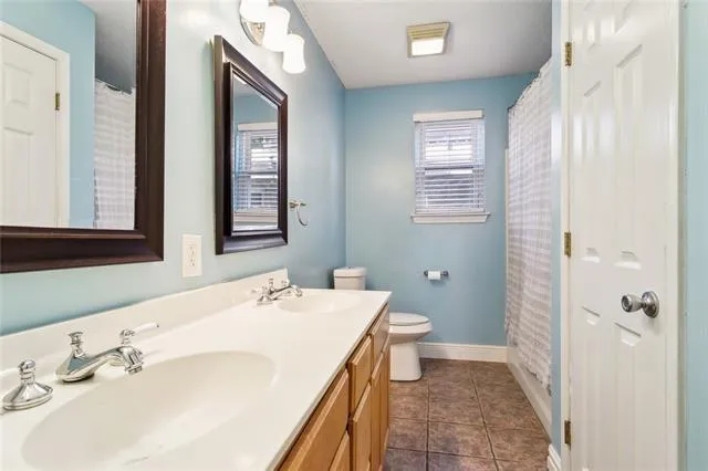 $424,000 | 9429 Roslyn Drive, River Ridge, LA 70123