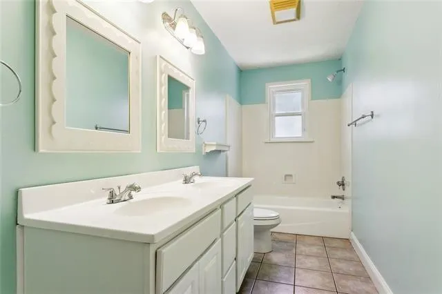 $424,000 | 9429 Roslyn Drive, River Ridge, LA 70123