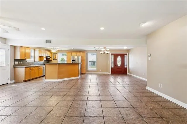 $424,000 | 9429 Roslyn Drive, River Ridge, LA 70123