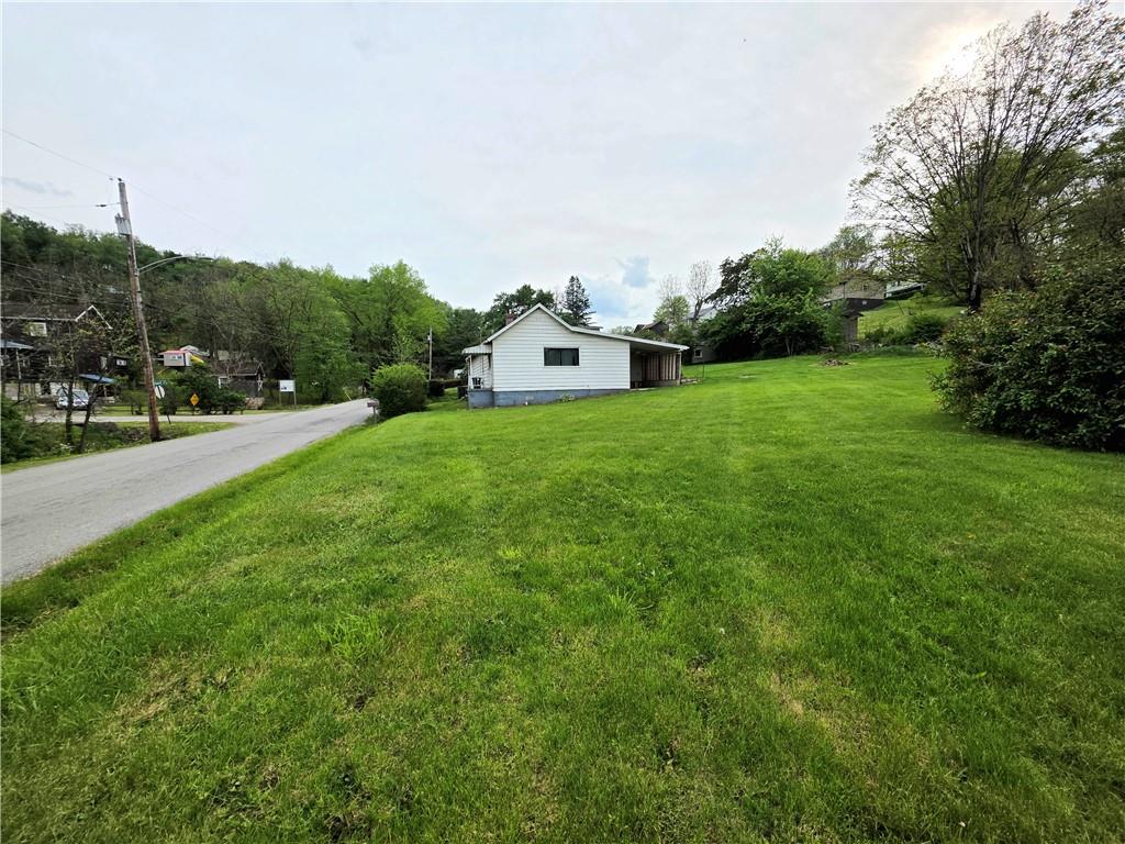 395 Spring Street Yukon, PA 15698 - Photo 31 of 33 Gallery Image 31