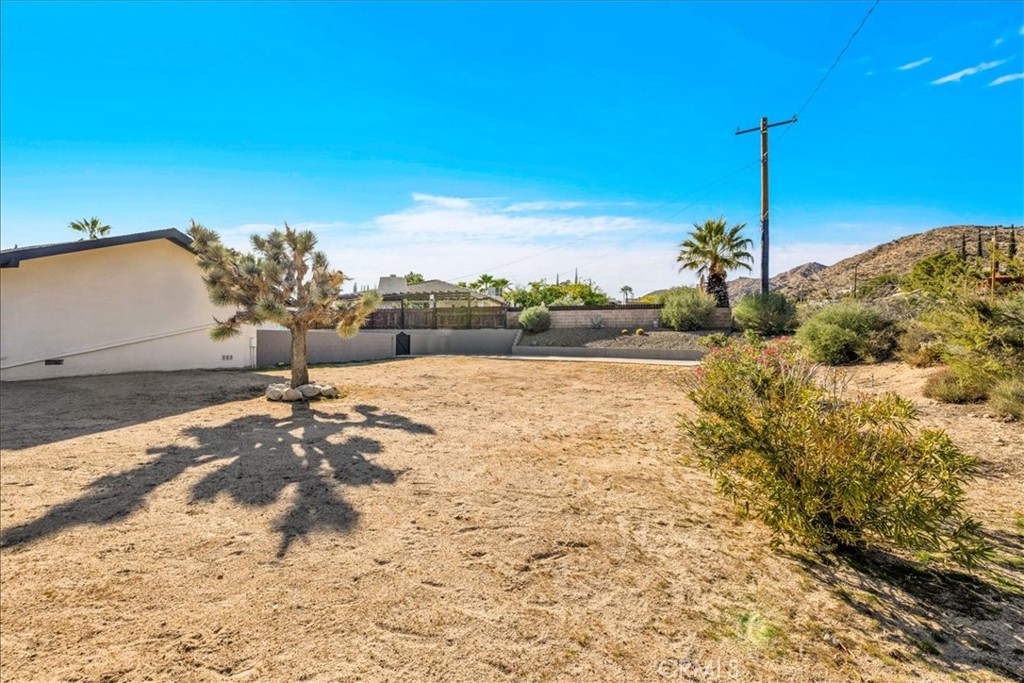 7429 Cardillo Trail Yucca Valley, CA 92284 - Photo 40 of 53