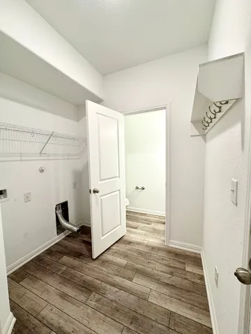 $2,000 | 211 Martha Lane, Kyle, TX 78640