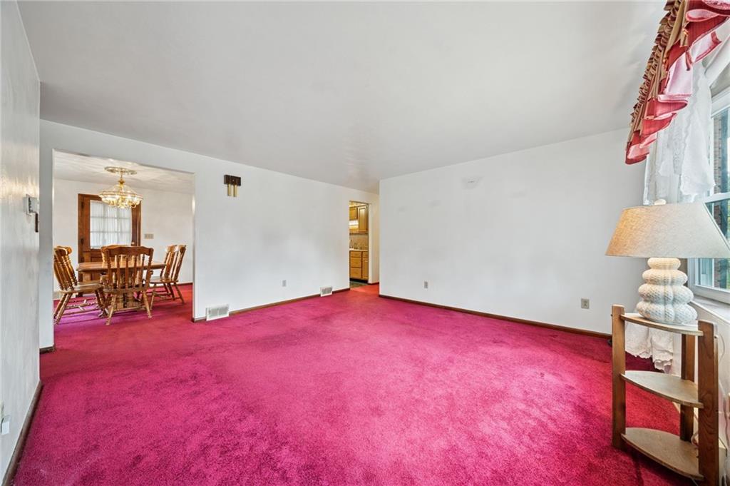 632 Penn Drive Trafford, PA 15085 - Photo 13 of 39