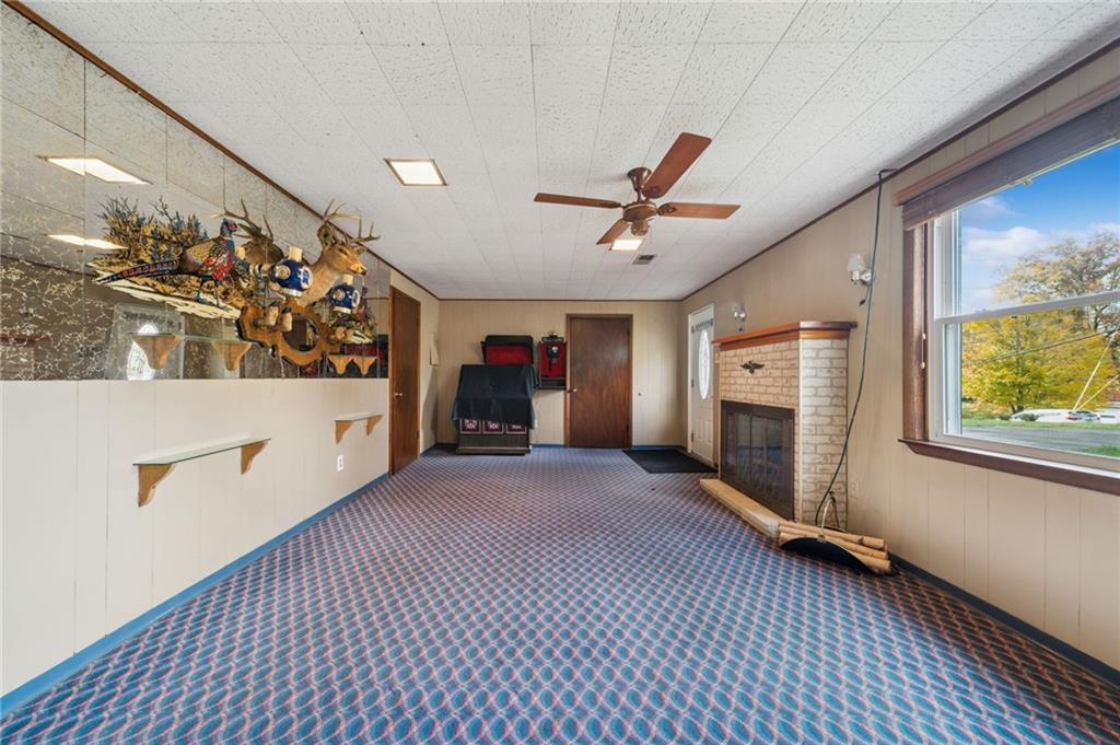 632 Penn Drive Trafford, PA 15085 - Photo 3 of 39