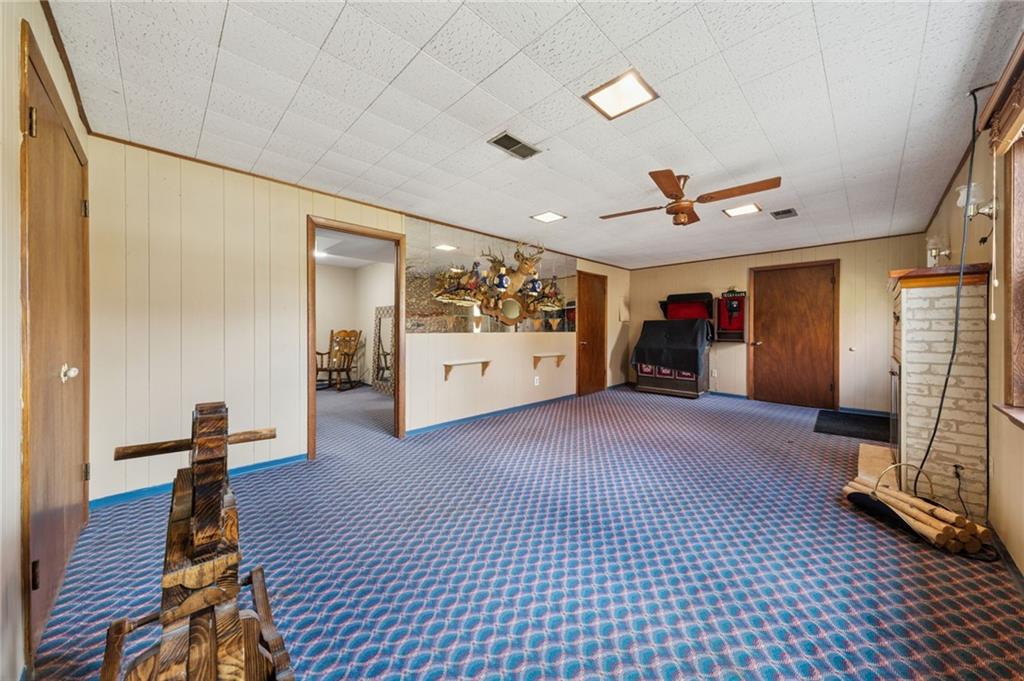 632 Penn Drive Trafford, PA 15085 - Photo 4 of 39