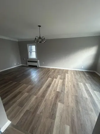 $2,800 | 13 Lehigh Avenue, Newark, NJ 07112