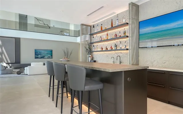 $18,950,000 | 388 South Shore Drive, Sarasota, FL 34234