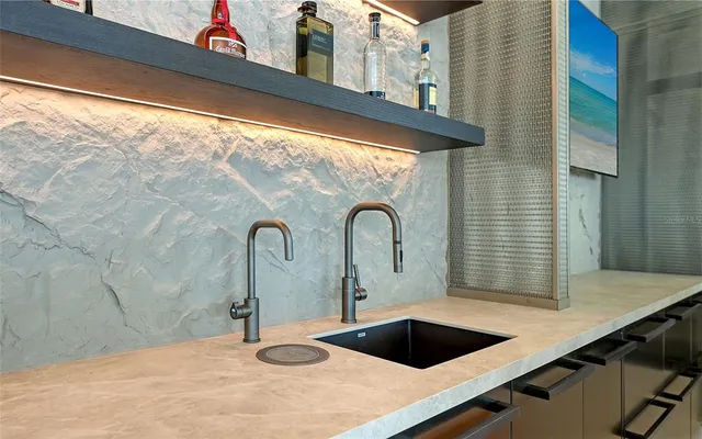 $18,950,000 | 388 South Shore Drive, Sarasota, FL 34234