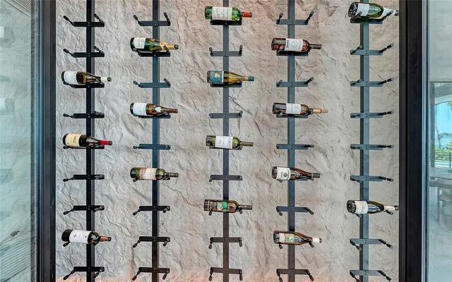 $18,950,000 | 388 South Shore Drive, Sarasota, FL 34234