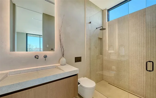 $18,950,000 | 388 South Shore Drive, Sarasota, FL 34234