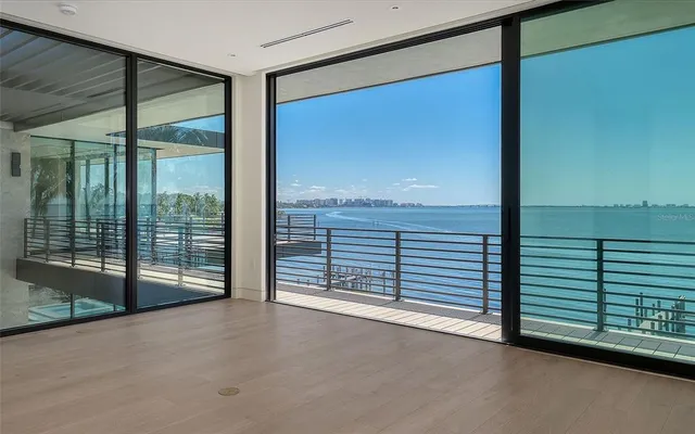$18,950,000 | 388 South Shore Drive, Sarasota, FL 34234
