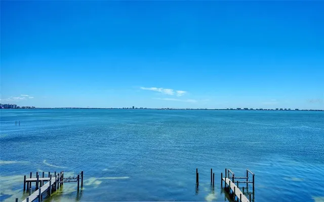 $18,950,000 | 388 South Shore Drive, Sarasota, FL 34234