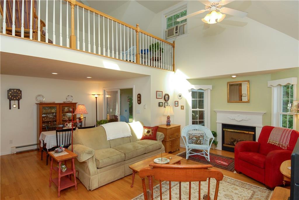 Large Sun Filled Rooms