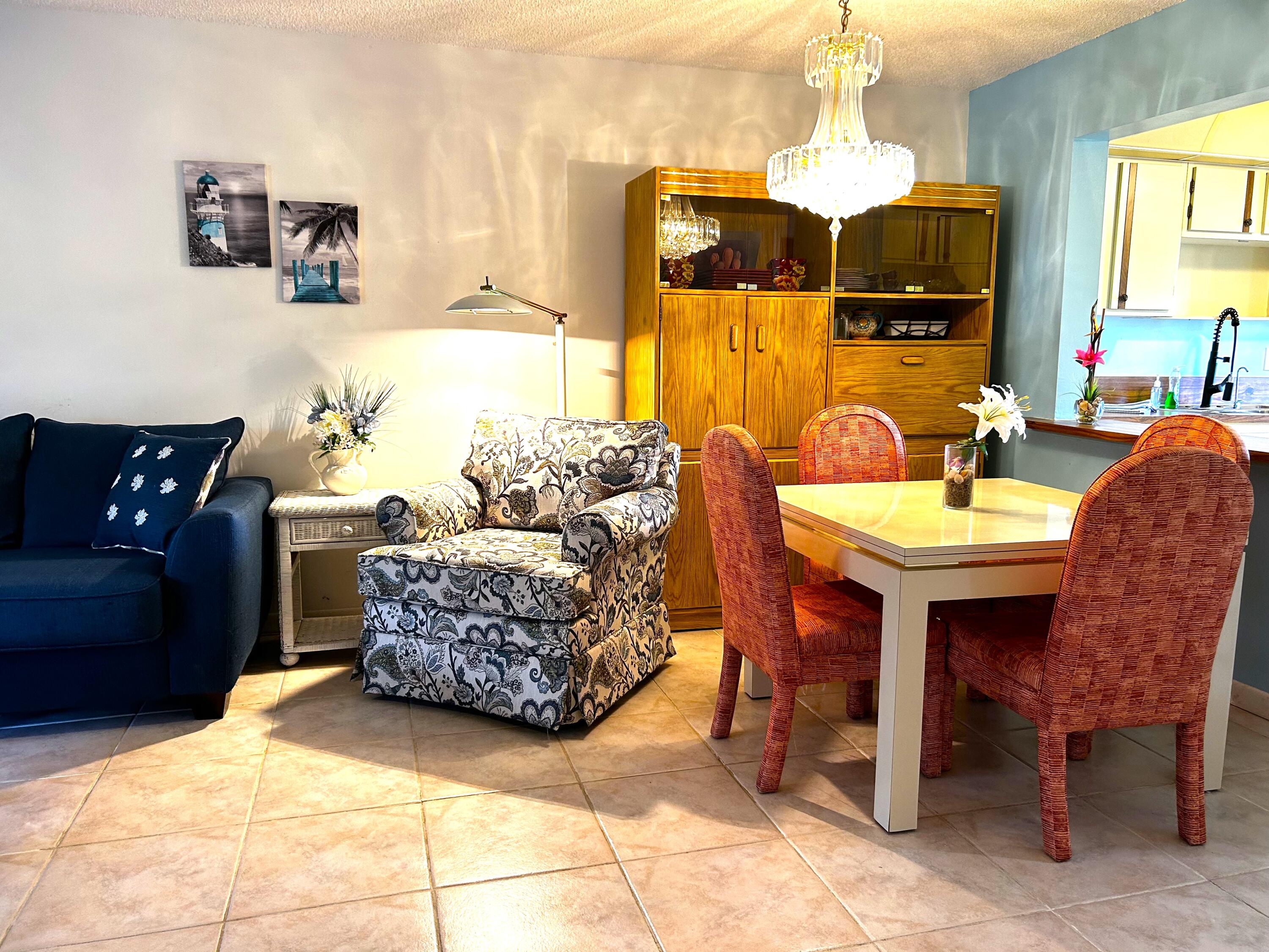 5200 Privet Place, Unit C Delray Beach, FL 33484 - Photo 13 of 27 5200 PRIVET DINING ROOM 1