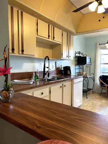 $2,150 | 5200 Privet Place, Unit C, Delray Beach, FL 33484