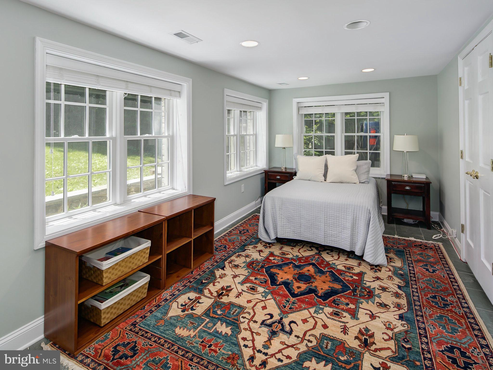 6316 Wiscasset Road Bethesda, MD 20816 - Photo 25 of 30 Bedroom