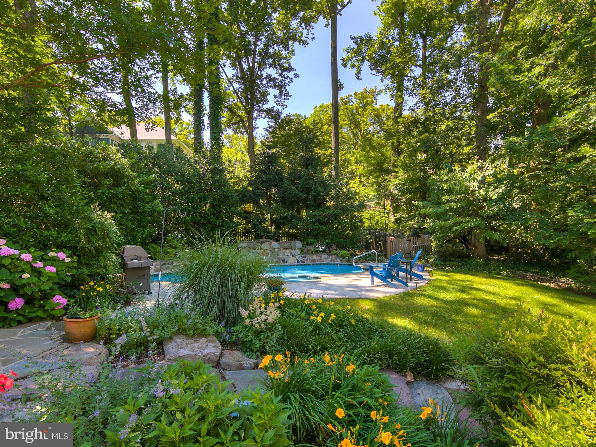 6316 Wiscasset Road Bethesda, MD 20816 - Photo 28 of 30 Exterior (Rear)