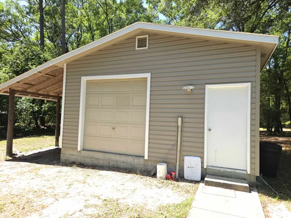 $194,900 | 2344 Lakeview Point Road, Quincy, FL 32351