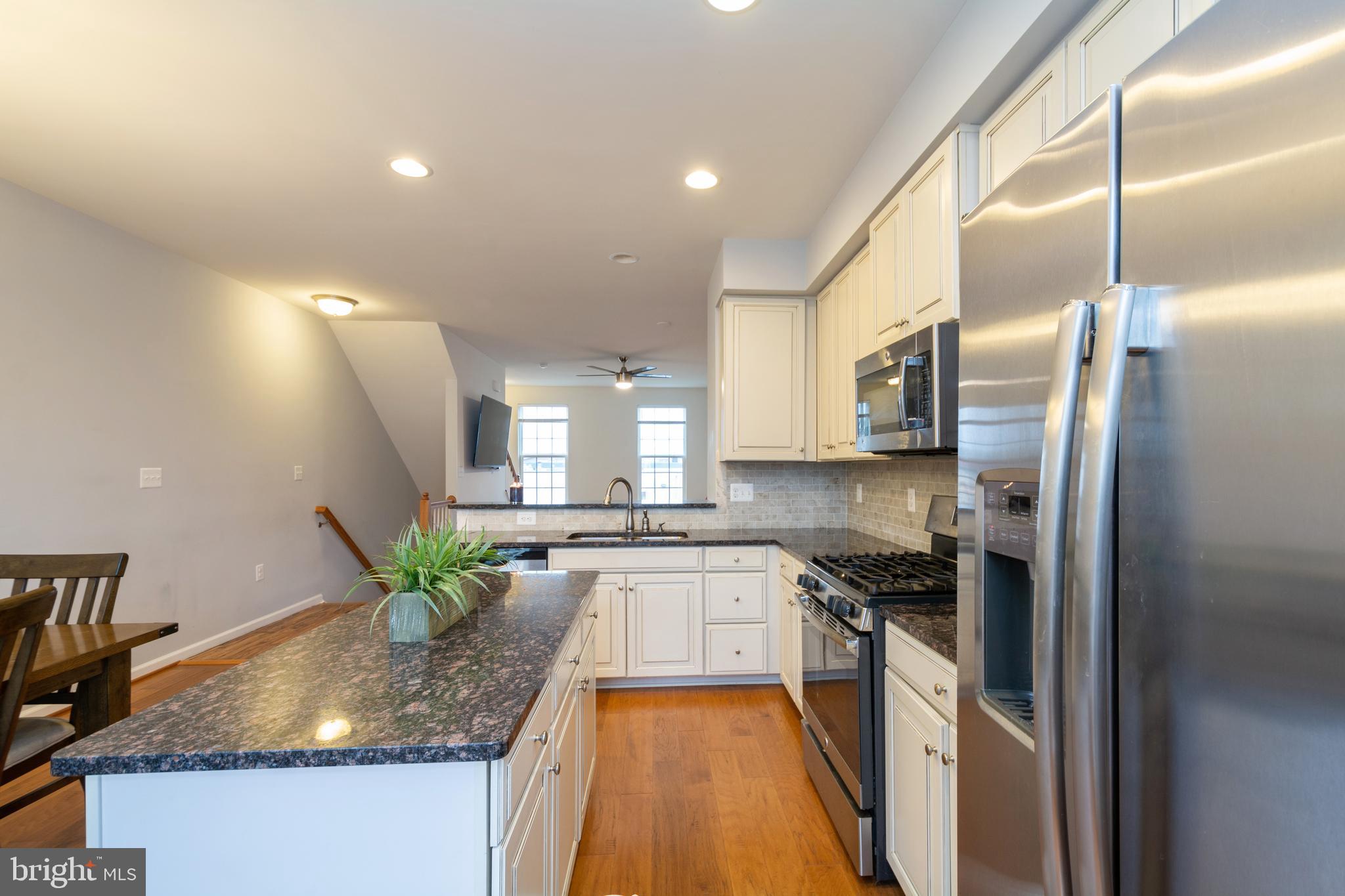 1774 Featherstone Road Woodbridge, VA 22191 - Photo 14 of 36 Gallery Image 14