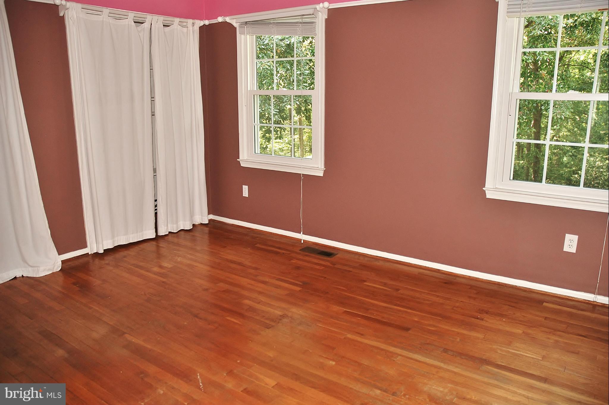 19417 Treadway Road Olney, MD 20833 - Photo 17 of 25 Bedroom three