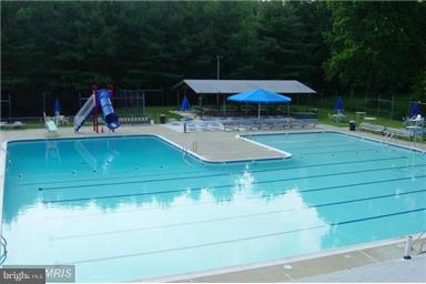 19417 Treadway Road Olney, MD 20833 - Photo 24 of 25 Swimming pool