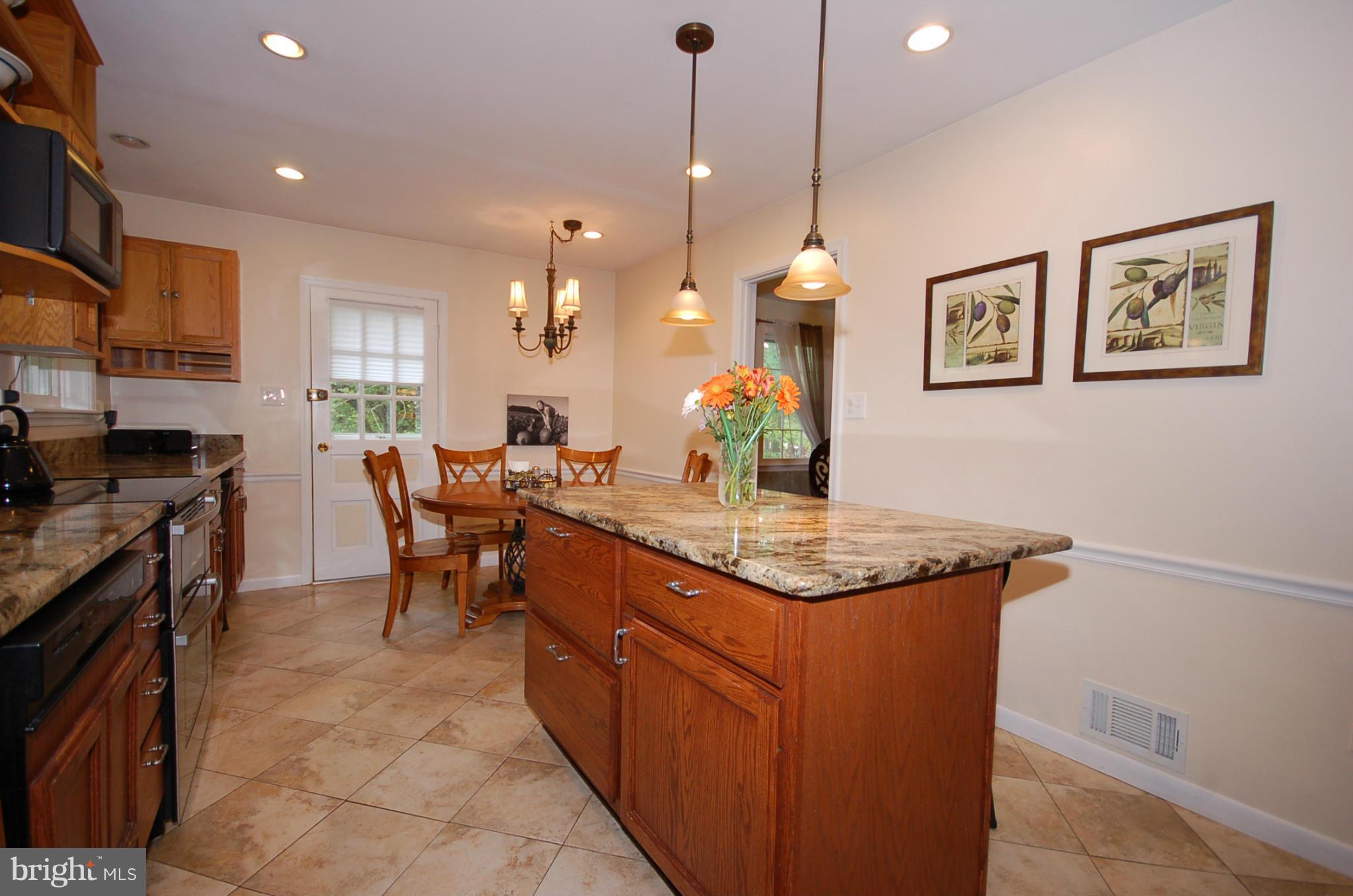 19417 Treadway Road Olney, MD 20833 - Photo 5 of 25 Kitchen