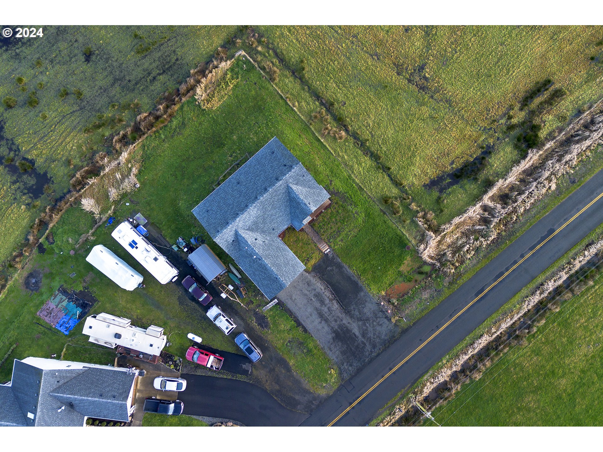 92597 Wireless Road Astoria, OR 97103 - Photo 32 of 35 a view of a yard