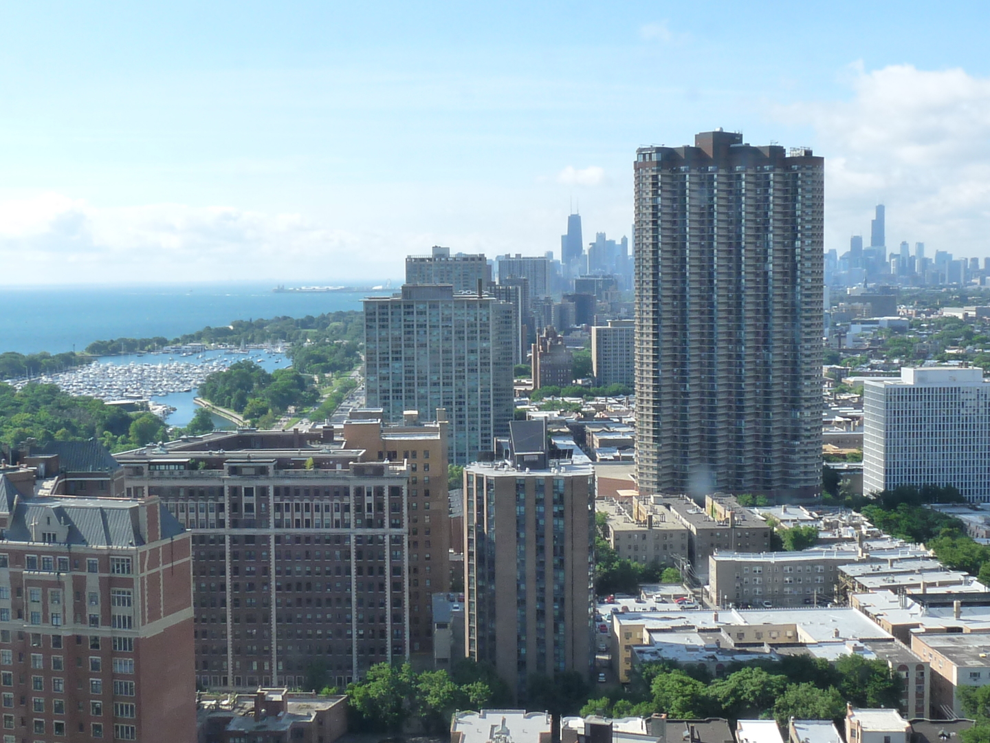 655 West Irving Park Road, Unit 3313 Chicago, IL 60613 - Photo 16 of 26
