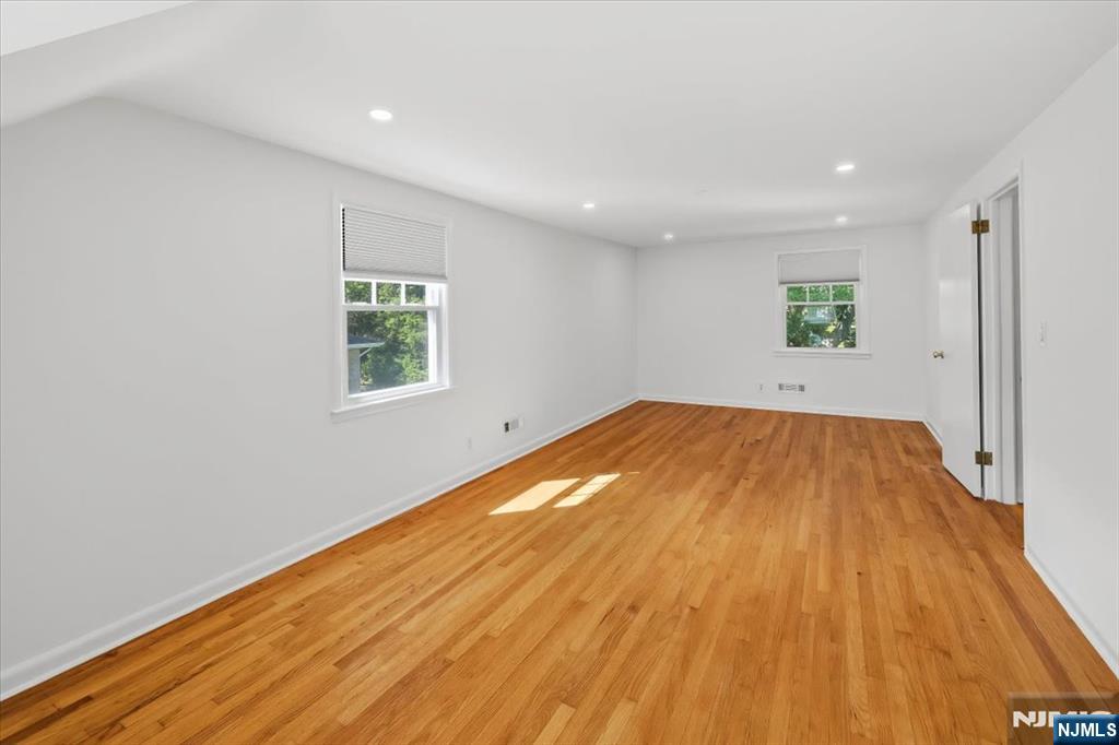 101 Pershing Road Englewood Cliffs, NJ 07632 - Photo 20 of 29