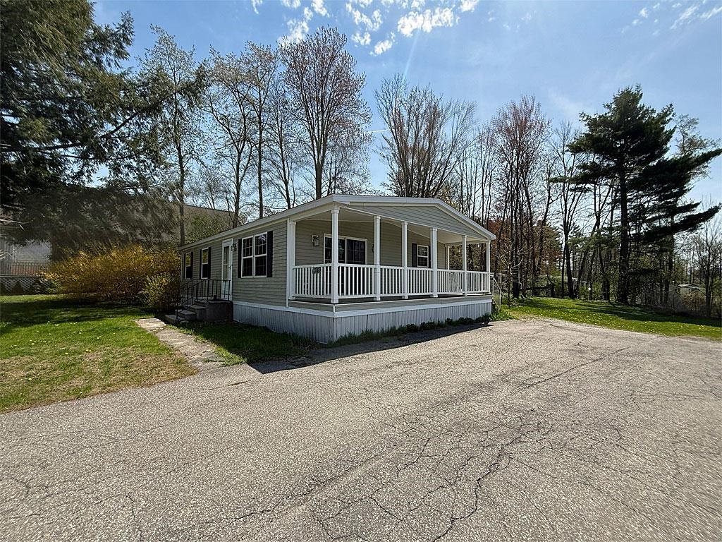 138 Curtis Avenue Rutland, VT 05701 - Photo 2 of 17