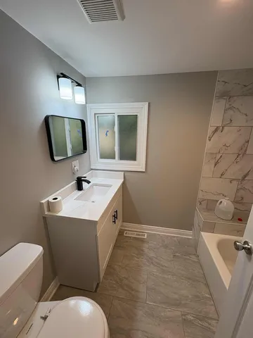 $159,900 | 36 East 151st Street, Harvey, IL 60426