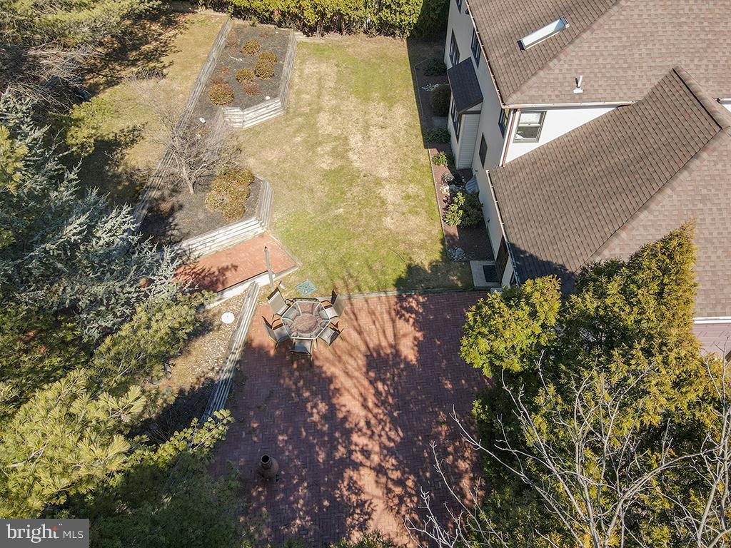 1088 Longfield Road Southampton, PA 18966 - Photo 3 of 52 Gallery Image 3