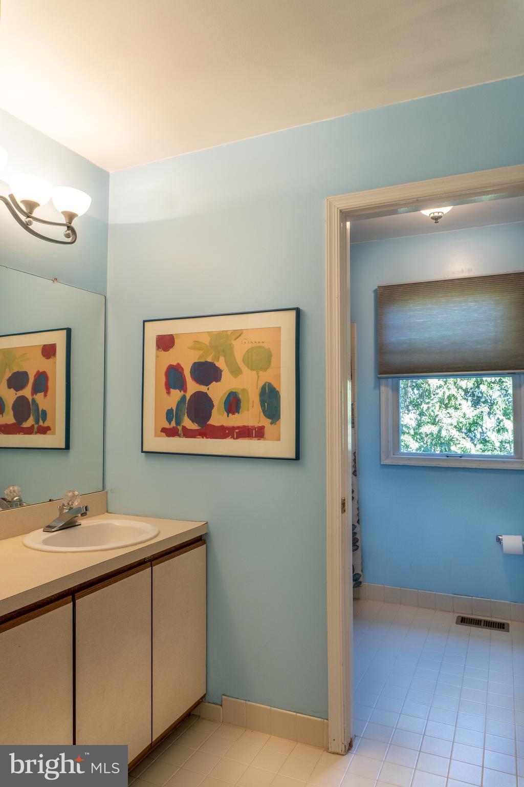 1088 Longfield Road Southampton, PA 18966 - Photo 37 of 52 Gallery Image 37
