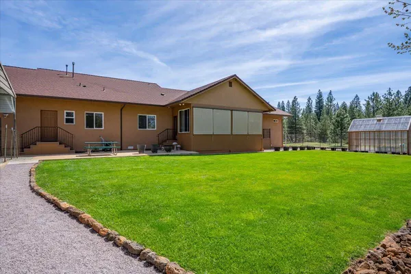 $585,000 | 32677 Emigrant Trail, Shingletown, CA 96088