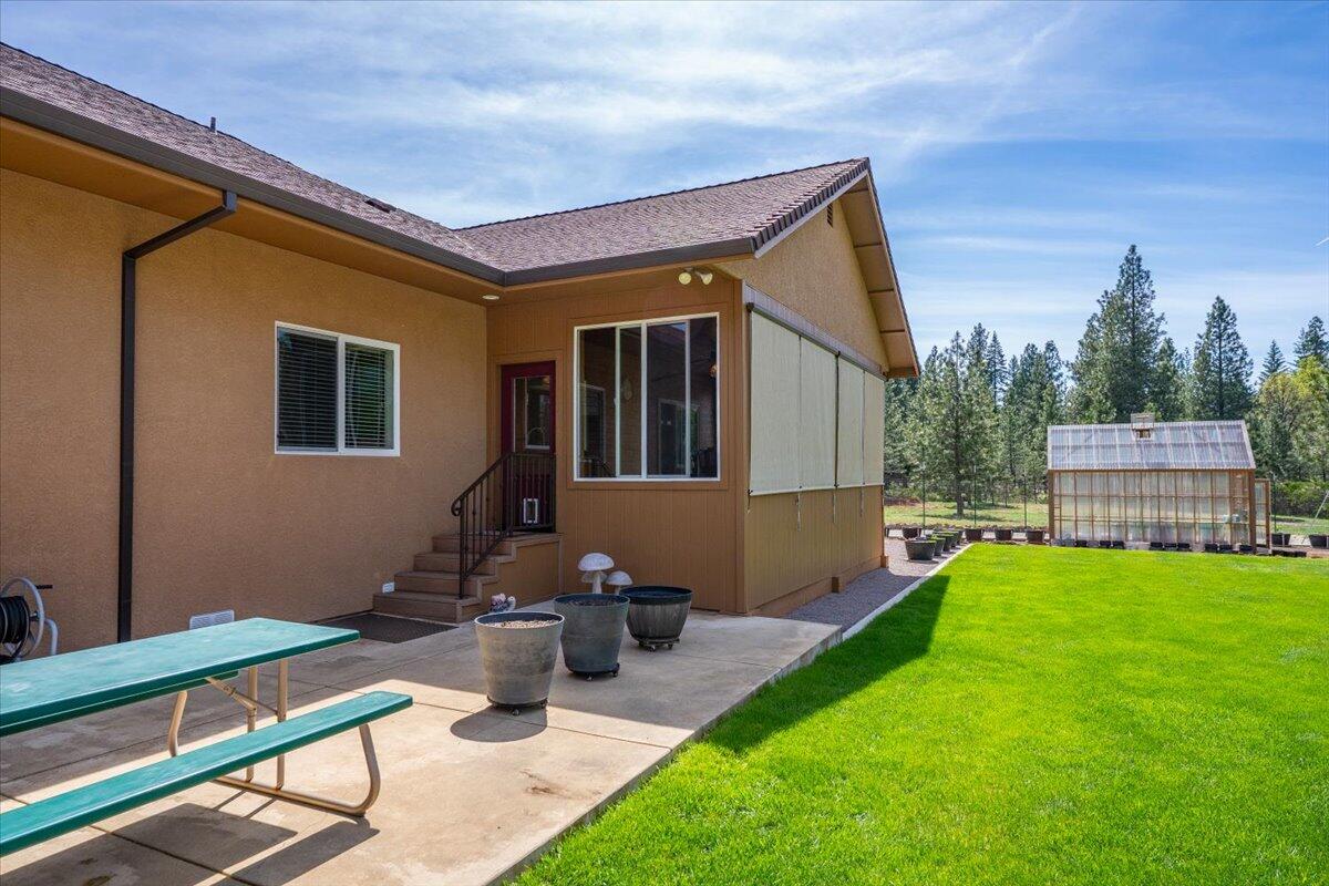 32677 Emigrant Trail Shingletown, CA 96088 - Photo 11 of 98 068-32677 Emigrant Trl - E-29