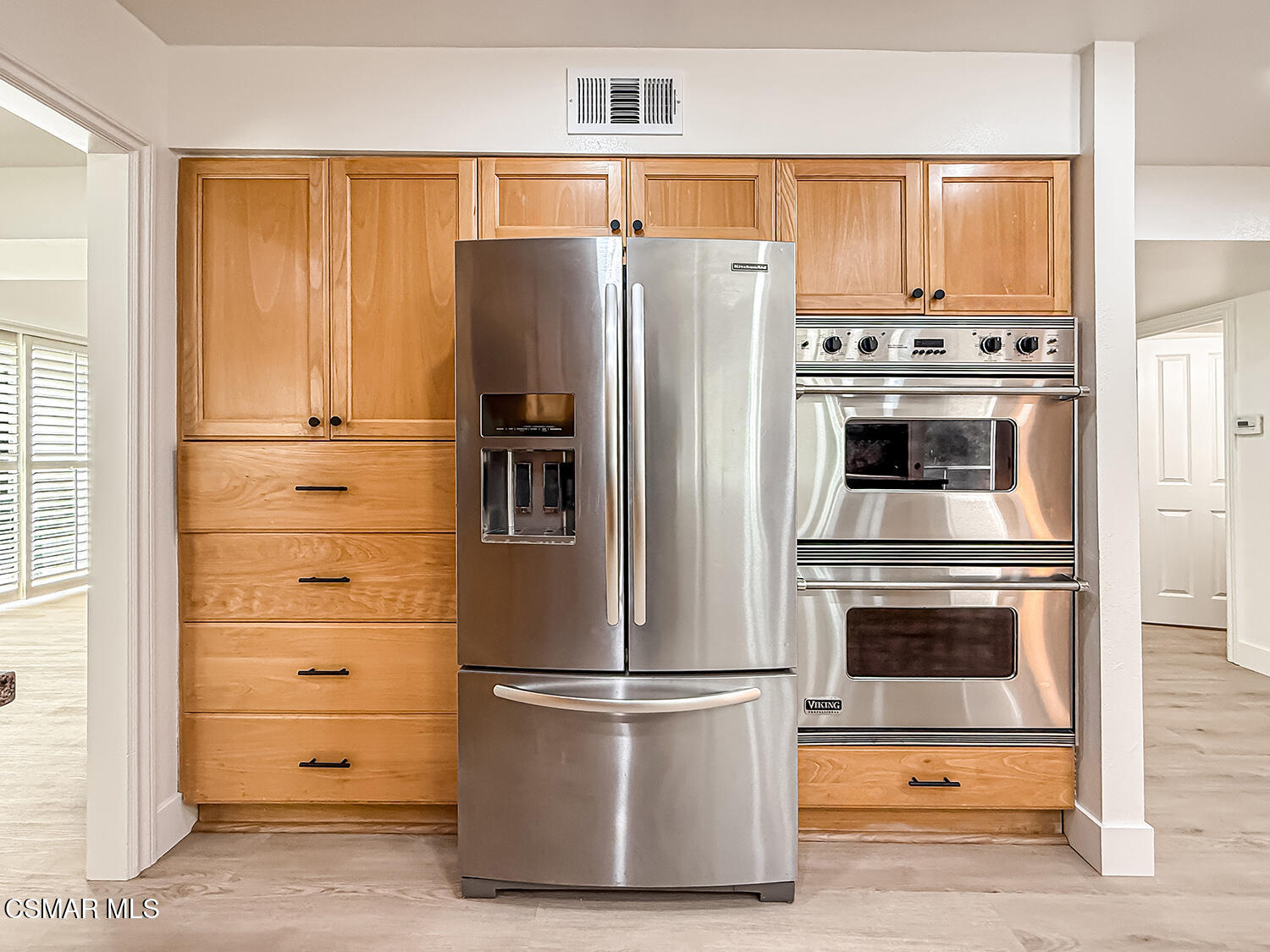 3936 United Road Agoura Hills, CA 91301 - Photo 8 of 22 Kitchen