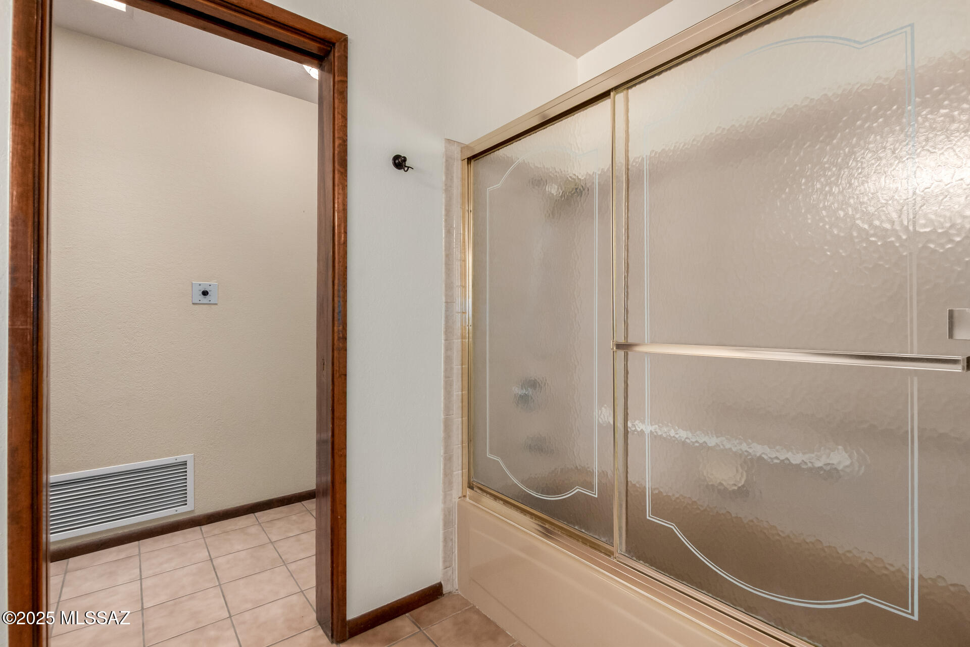 895 West Roller Coaster Road Tucson, AZ 85704 - Photo 17 of 24 Gallery Image 17
